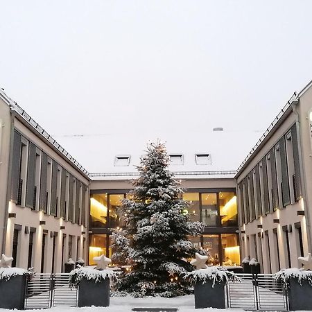 Kh Hotel Mit Restaurant Geisenfeld Exterior photo